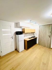 Wynajem Kawalerki 1700 zl cena końcowa/New Studio Apt for Rent 1700 zl
