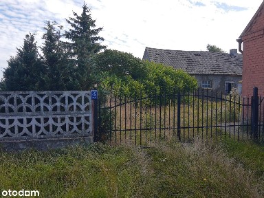 Sprzedam dom w spokojnem okolicy z dużą działką