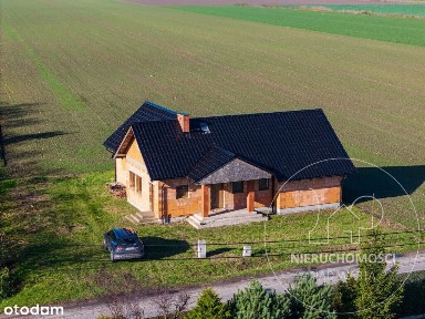 Dom na dużej działce w cichej i spokojnej okolicy
