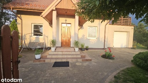 Przestronny dom z ogrodem w spokojnej okolicy