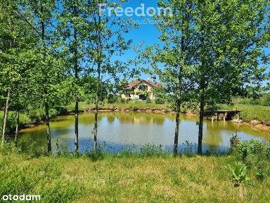 UROCZY DOM - SIEDLISKO W PARKU KAMPINOSKIM