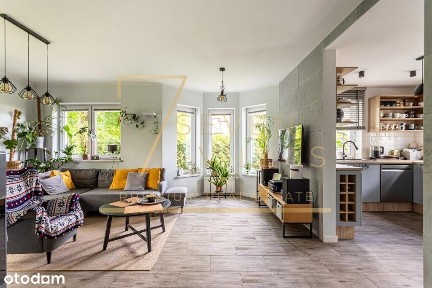 Nowoczesny dom z ogrodem