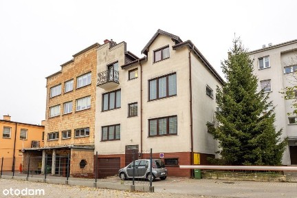 Kamienica z dużym lokalem w samym centrum!