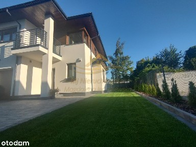 Elegancki I Energooszczędny Bliźniak W Adamowiźnie