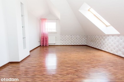 Piękny dom z ogrodem i garażem!