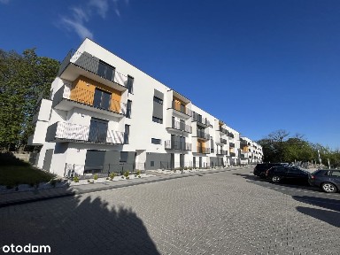 Kawalerka z klimatyzacją i aranżacją 