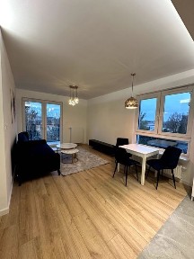 2 pokojowe mieszkanie 45m2 z garażem w cenie-Włochy ul. Jutrzenki 114