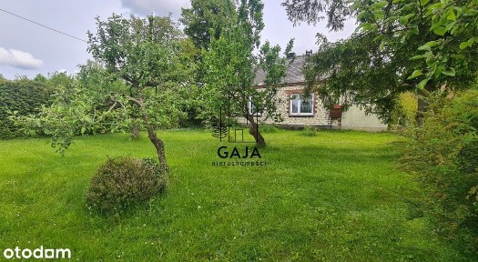 Dom z kamienia na pięknej działce