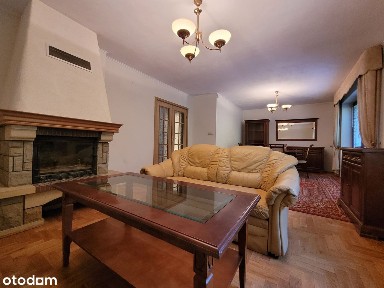 dom na dużej działce