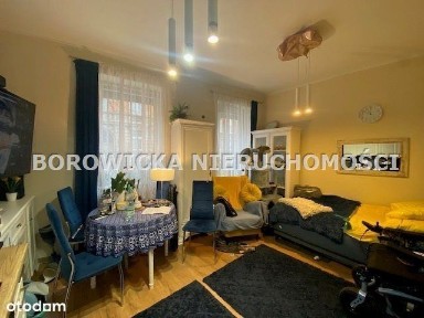 Kawalerka 25 m² po remoncie - niski parter - centr