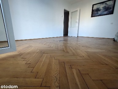 Przytulne i jasne wśród zieleni