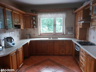 Wyjątkowy dom rodzinny o pow. 226 m2, na działce o pow. 9a