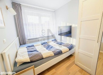 Centrum | 2 piętro | 3 Pokoje | Balkon | Garaż