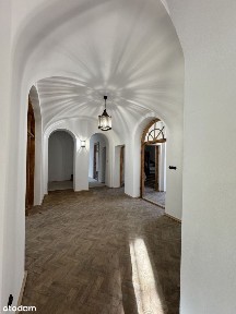 Posiadłość z dostępem do trzech ulic