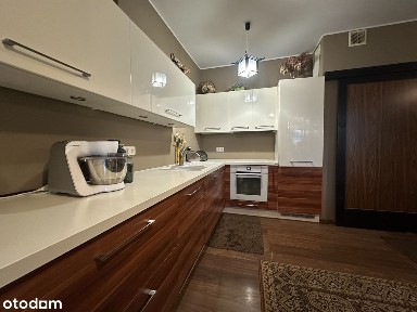 60 m2, 3 pokoje, ogród 120 m2, taras, garaż, komórka