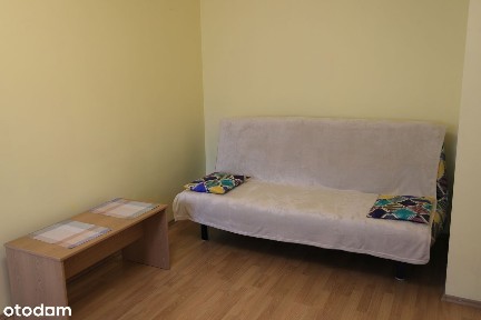 Kawalerka z osobną kuchnią i balkonem. Partynice, Klecina ul.Sąsiedzka