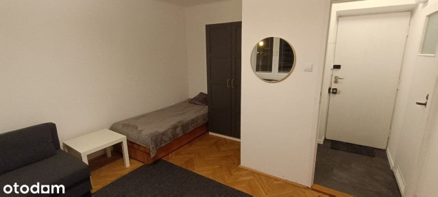 Ustawna kwalerka z dużym balkonem, LSM, 26 mkw, Słoneczna i ciepła