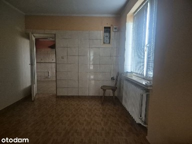 Niewielki dom w gm Mykanów