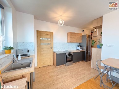 Bałtycka, kawalerka do wejścia z balkonem