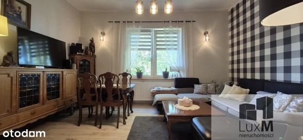 Dom bliźniak w spokojnej okolicy