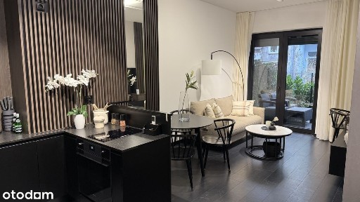 UL. KOŚCIUSZKI 39, BASEN/SAUNA/SIŁOWNIA, wykończone, 2 pokoje, taras