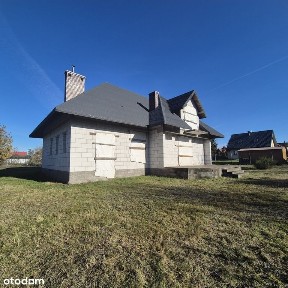 Funkcjonalny dom do wykończenia