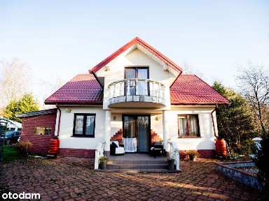 Pięknie położony dom na uboczu małego miasteczka-cisza i spokój natury