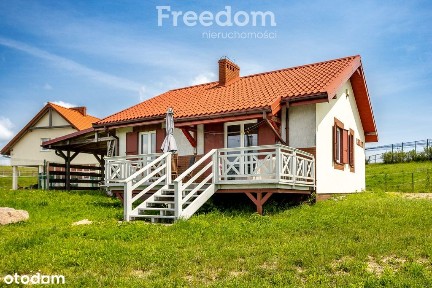 Grabnik - dom nad jeziorem z własną linią brzegową