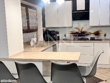 dom wolnostojący /5 pokoi / przystanek /siłownia /boisko