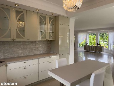 Willa w Wiszni Małej z pompą ciepła Junkers i odwiertami 3×100 m