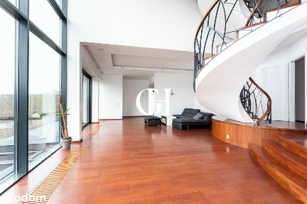 Nowoczesna willa z widokiem na jezioro