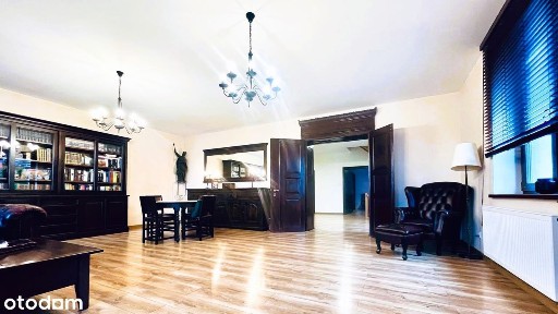 Na sprzedaż samowystarczalny energetycznie dom po termomodernizacji.