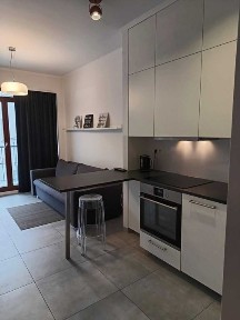 Okazja! 2 pokojowe mieszkanie z balkonem i garażem. Ulica Kazachska 7