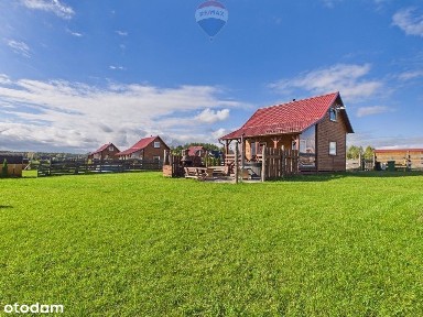 Kompleks sześciu domków letniskowych