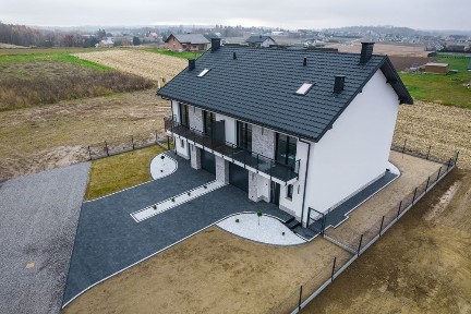 Dom w zabudowie Bliźniaczej, Blisko Rzeszowa 132,5m2 + 67m2 Poddasze