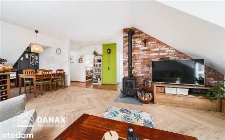 Dom dwurodzinny z garażem w Zelkowie