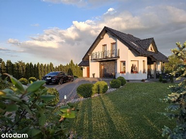 Dom, 140 m², Komaszyce