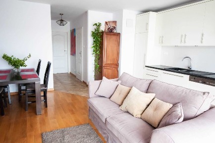 Bezpośrednio 50m2, klimatyzacja, 100m do stacji Metra Bródno