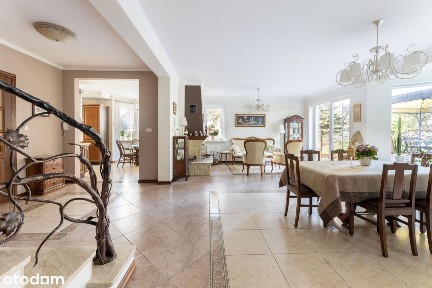 Wyjątkowy dom na sprzedaż - Chyby, ul. Cisowa (zamknięte os. Zielone)