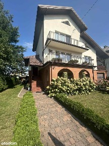 Dom jednorodzinny w Zielonce k. Warszawy o powierzchni 219,10 m2