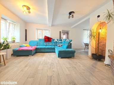 Dom wolnostojący z 2 garażami i budynkiem gospodarczym!