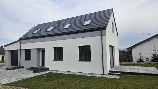 Sprzedaż domu z poddaszem WŁADYSŁAWÓW