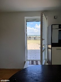 ~40m2, taras ~40m2, 5min do SKM Galerii, parking