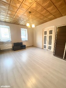 Przestronna kawalerka na sprzedaż w Będzinie