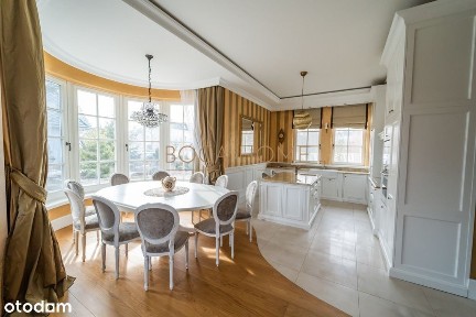 Luksusowy dom w stylu wiktoriańskim -Stara Miłosna