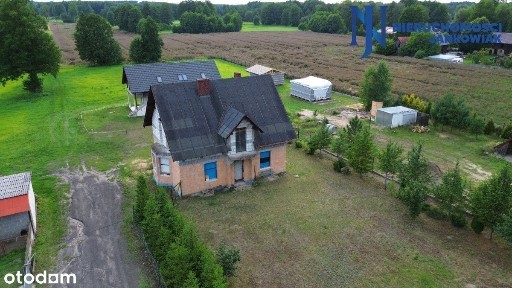 Dom przy lesie plus garaż z częścią mieszkalną