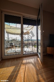 Dwupiętrowy apartament z ogródkiem i m.parkingowym