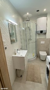 Nowoczesna umeblowana kawalerka w centrum