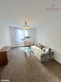 M3 z balkonem i zielenią w centrum!