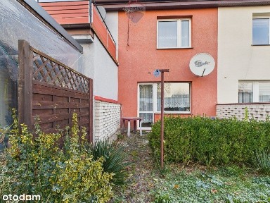 Dom szeregowy + działka + garaż = 3 w 1.